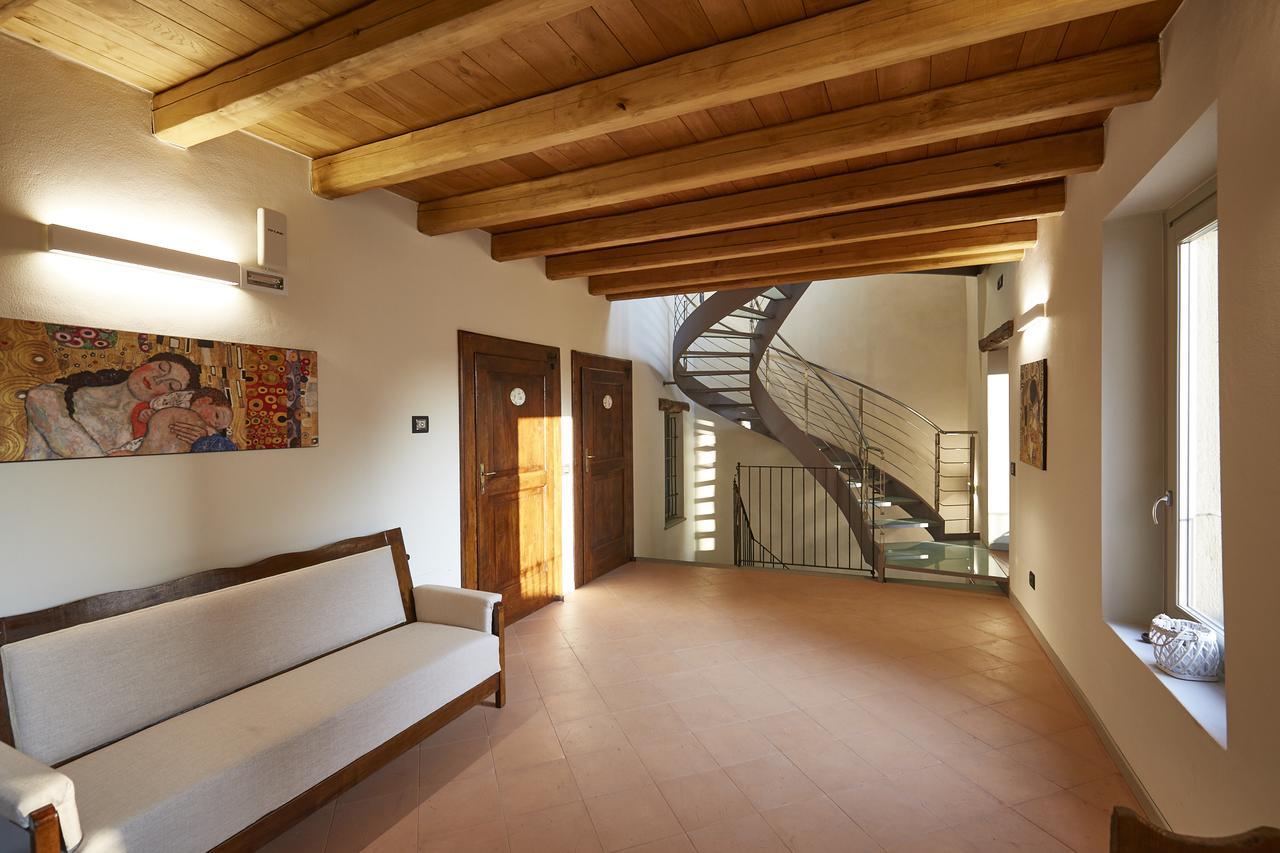 Bed and Breakfast Palazzo Eleonora Monasterolo del Castello Exterior foto